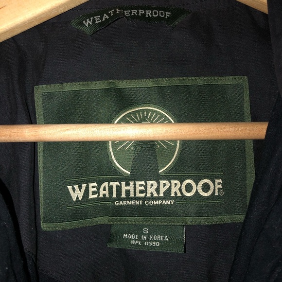 Weatherproof jacket - Picture 2 of 5